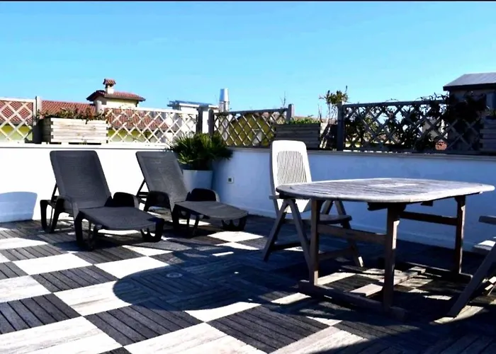 Cn004 - Cesenatico, Nuovo Attico Con Terrazza E Vasca Idromassaggio Apartman Cesenatico